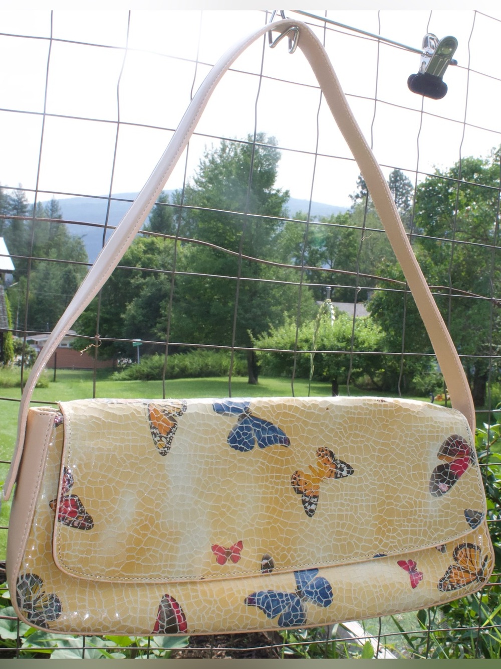 Unique ‘Ormont Made in France’ Butterfly Shoulder Bag w/ Glossy Cracked-Leather